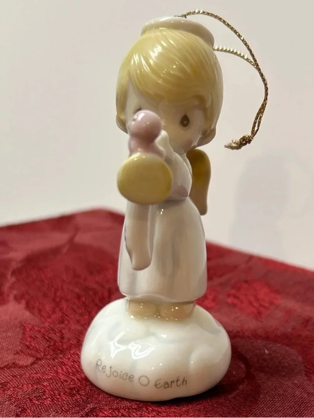 Porcelain Angel Figurine Holding 'Rejoice' Banner - White & Yellow